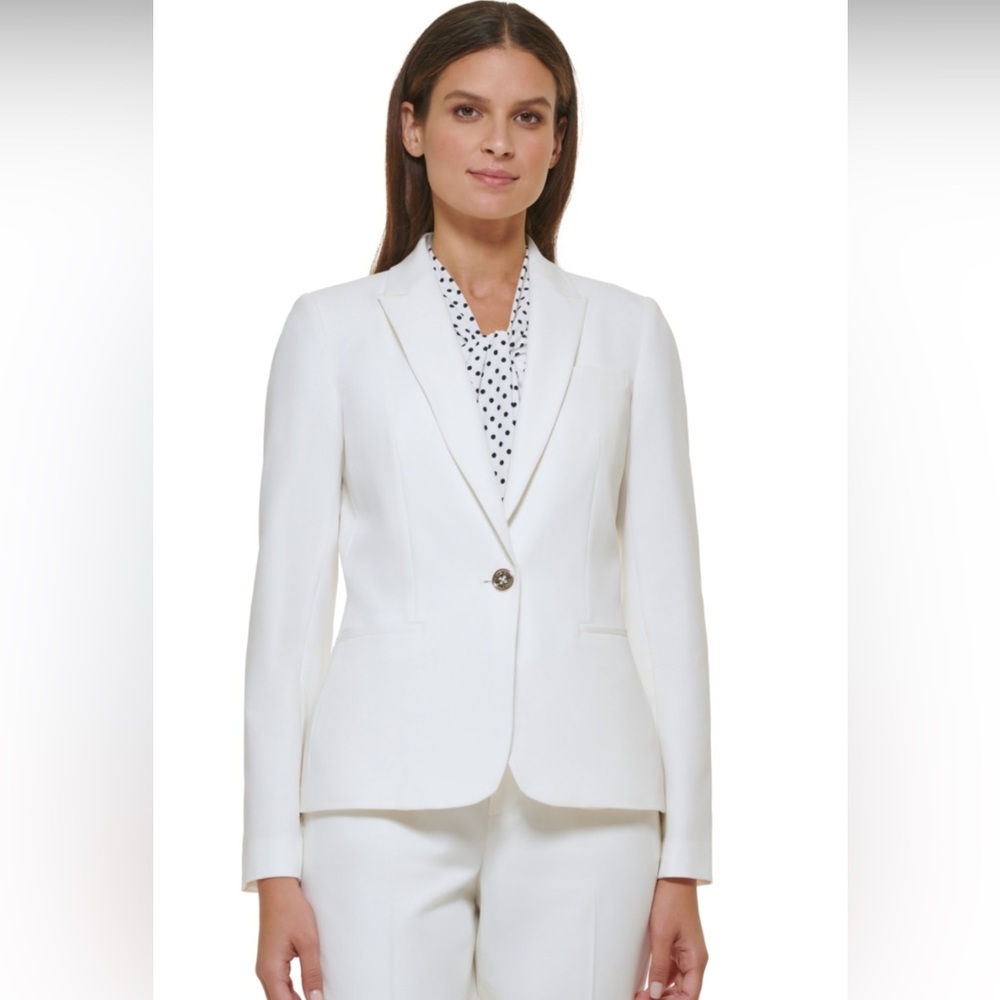Tommy Hilfiger® Solid Blazer featuring a super soft fabric. White size 2